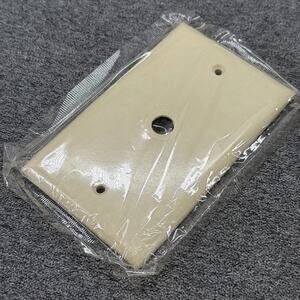 NOS Cooper 1 Gang Midsize Phone Coax Cable Wall Plate Ivory New in Package
